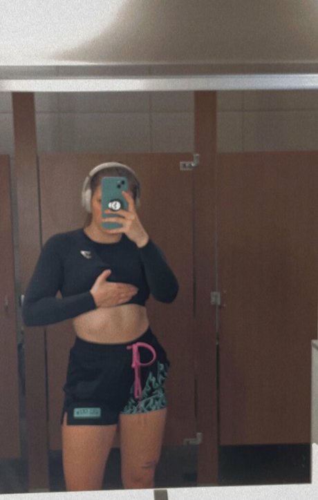 BaileyGoat star best photo