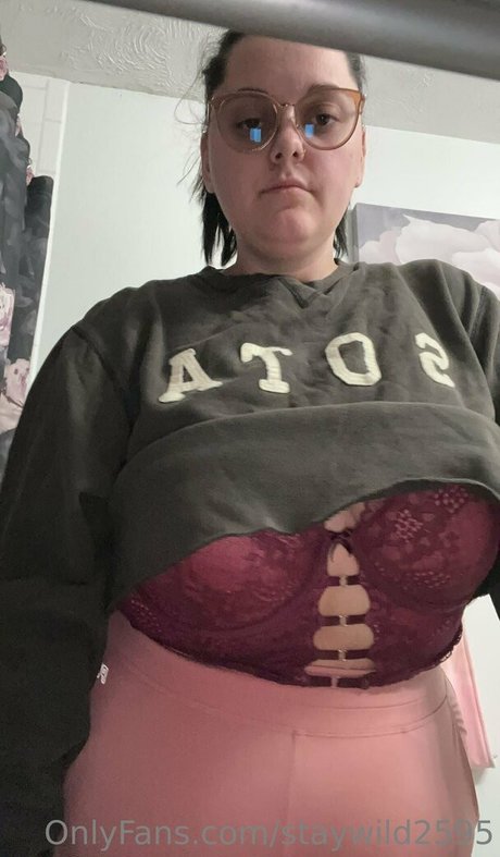 staywild2595 erotic model galleries