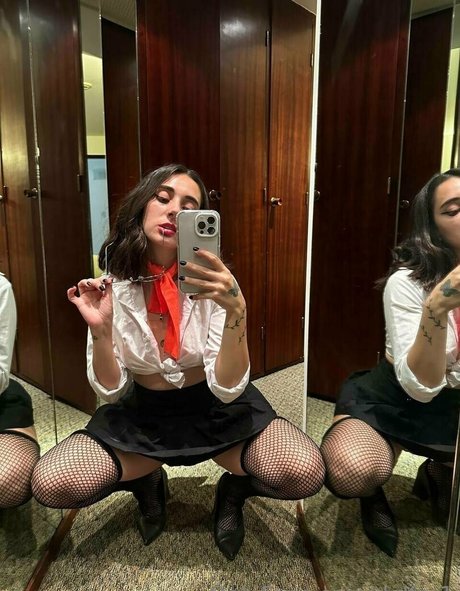 delfer1 model nudes photos