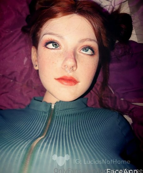 luciasnothome model art archive