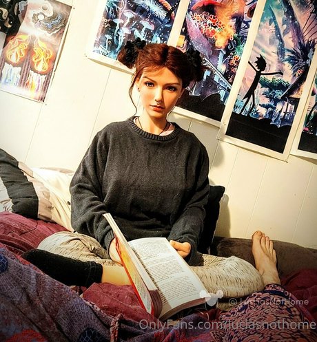 luciasnothome Profile pic