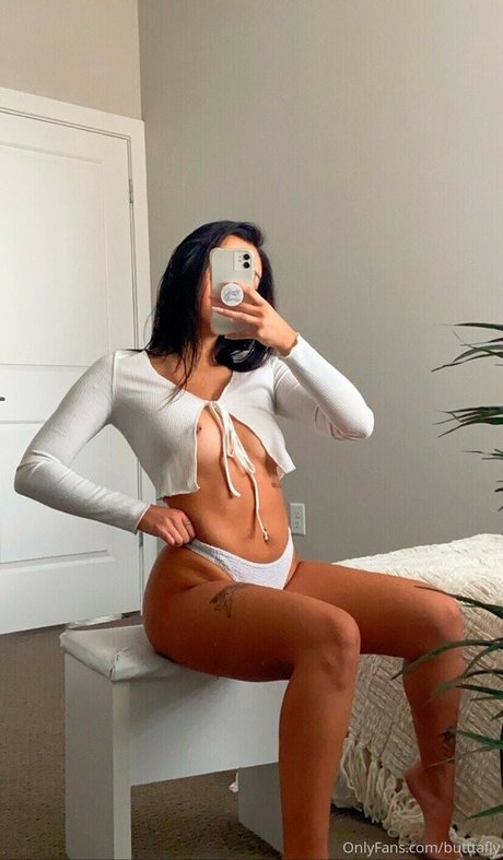 Butterrfli hot model gallery