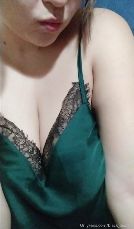 pearl black nudes star images