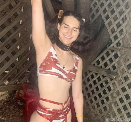 glitterishhh model beautiful galleries