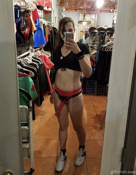 glitterishhh best actress pic