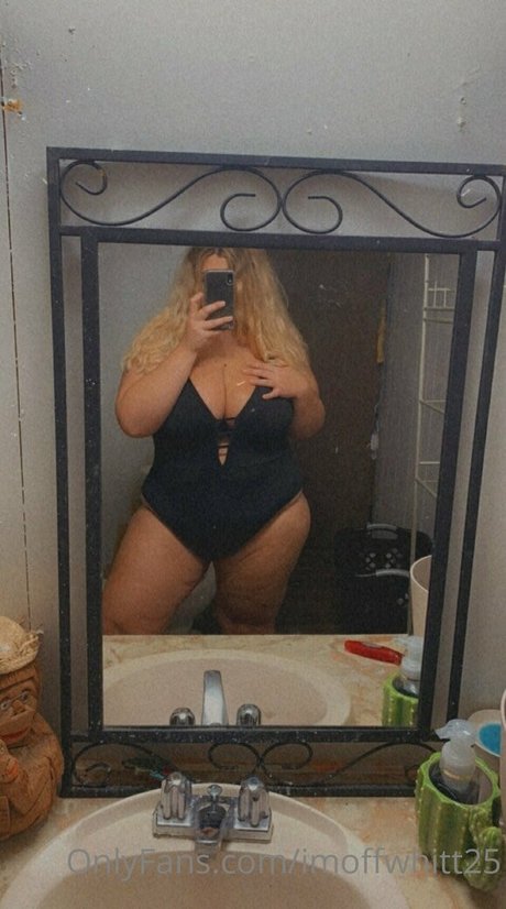 imoffwhitt25 hot actress pictures