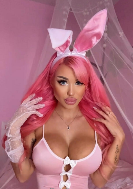 ursakura star xxx gallery