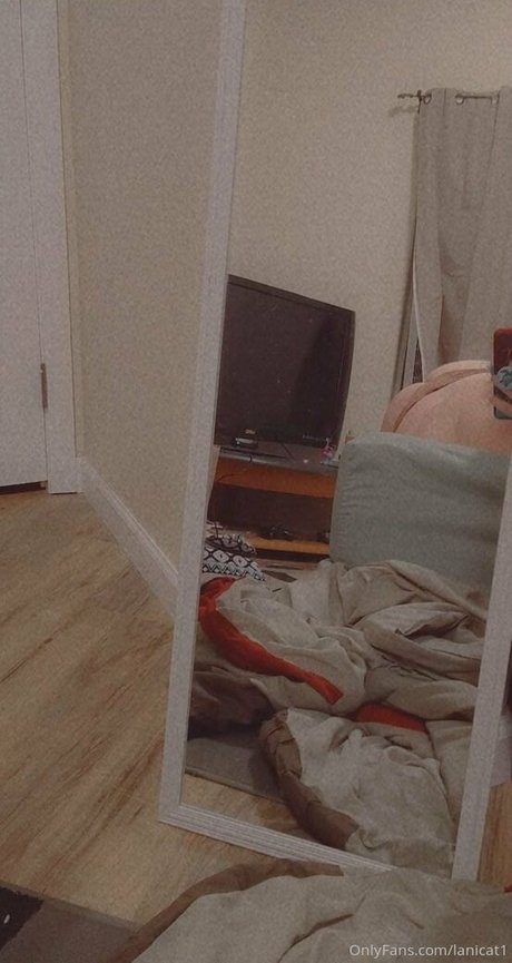 lanicat1 adult star photo