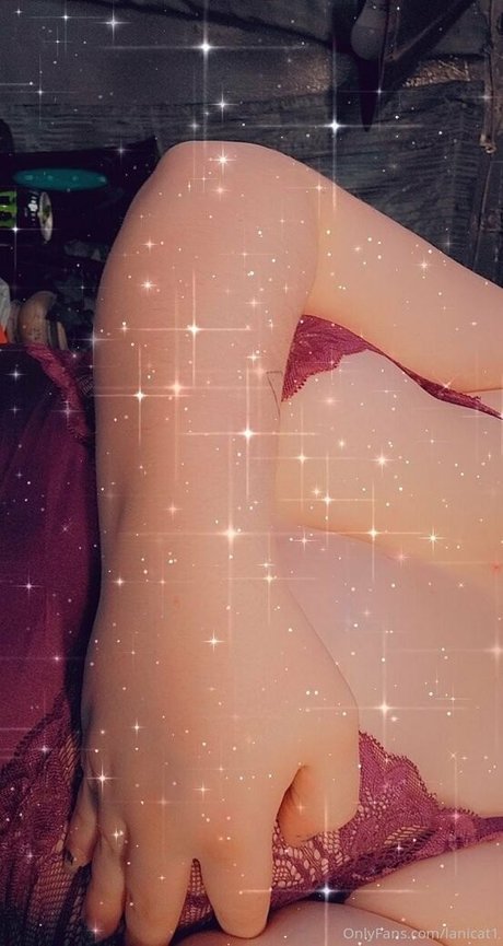 lanicat1 xxx model picture