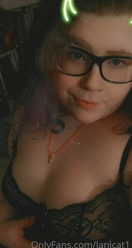 lanicat1 model xxx photo