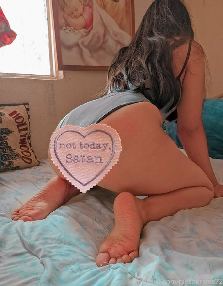 piesbonitos72 pornstar art gallery