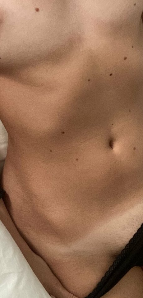 dkgirl95 hot model photo