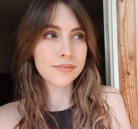 Armorra naked model photos