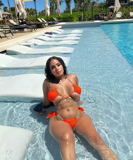 Makeawishstar pornographic actress img