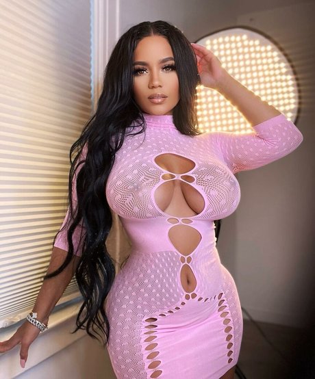 Makeawishstar xxx pornstar galleries