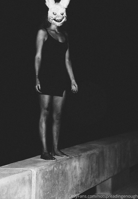 thisominouslife perfect actress archive