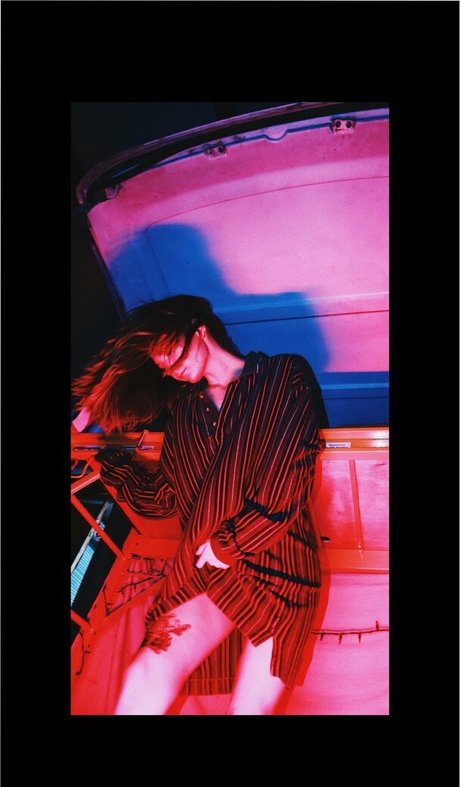 thisominouslife model sexy pictures