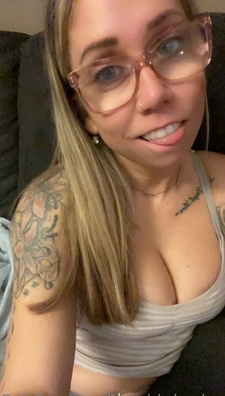 thisgirlwheelsamputee pornstar photo