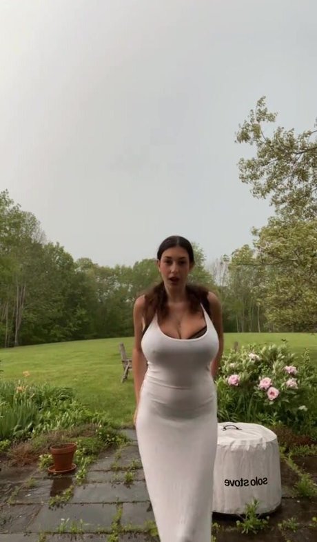 Leilani Azalea porn model galleries