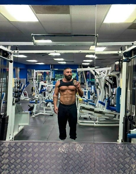 thesharok pretty actress pic