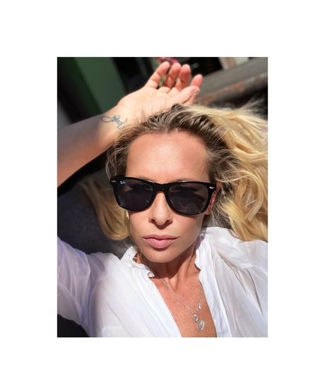 loveislove01 star xxx image