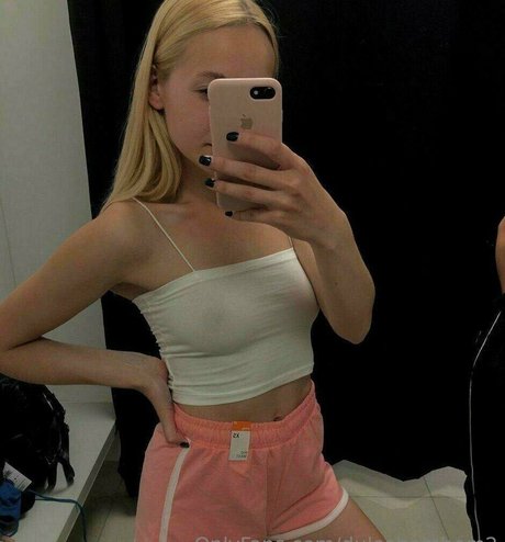 dulcebombom2 perfect pornstar pic