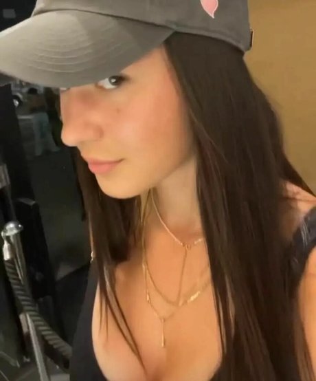 Eva Lys nudes model image