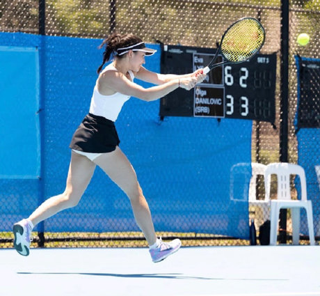 Eva Lys perfect model photos