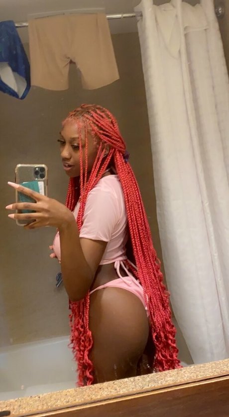 Bobby 111 model naked img