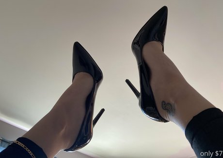 goddessvalentinaaa xxx star archive