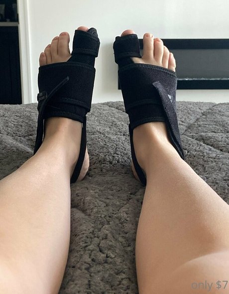 goddessvalentinaaa model art image