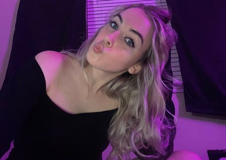emilycc best pornstar img