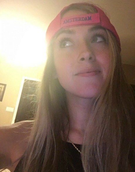 emilycc pretty actress pictures