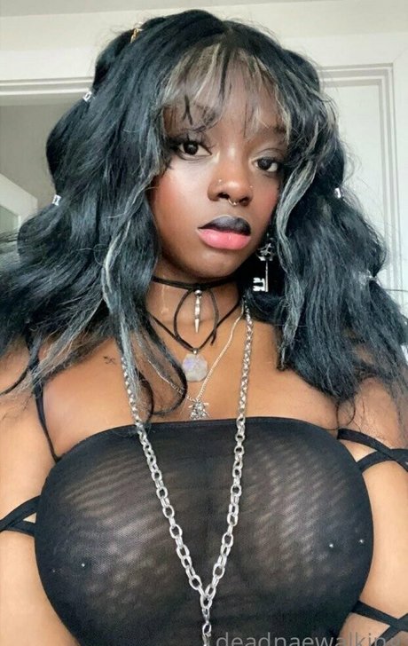 deadnaefree high quality model photo