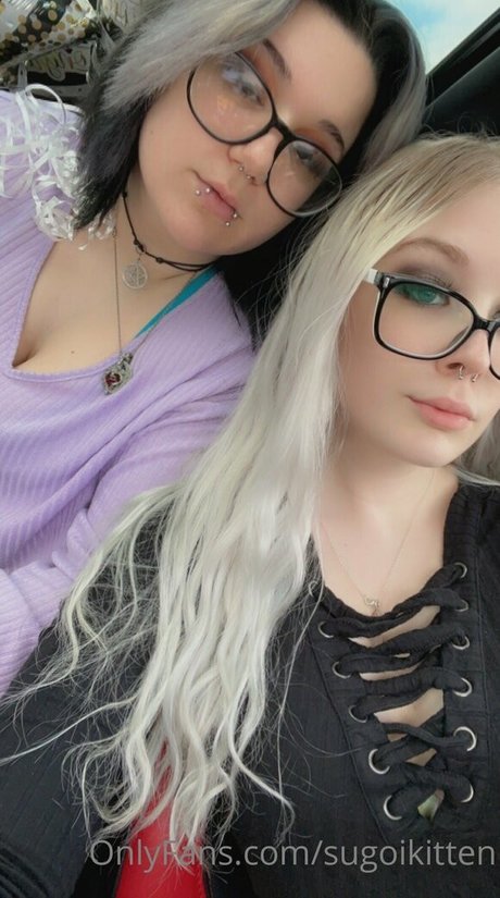 sugoikitten model erotic photo