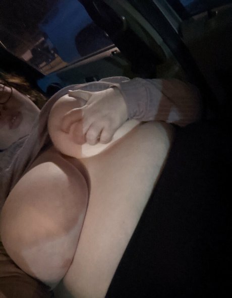 belthaneb beautiful model photo