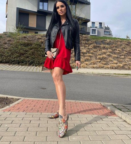 Barbie Esm naked model galleries