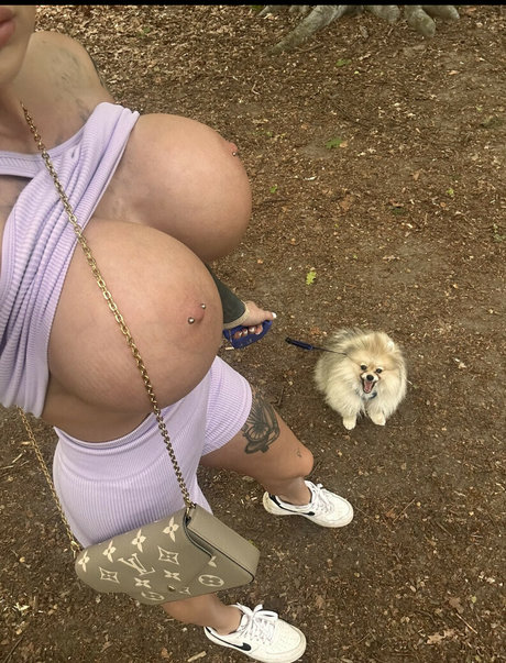 Barbie Esm nice model pic