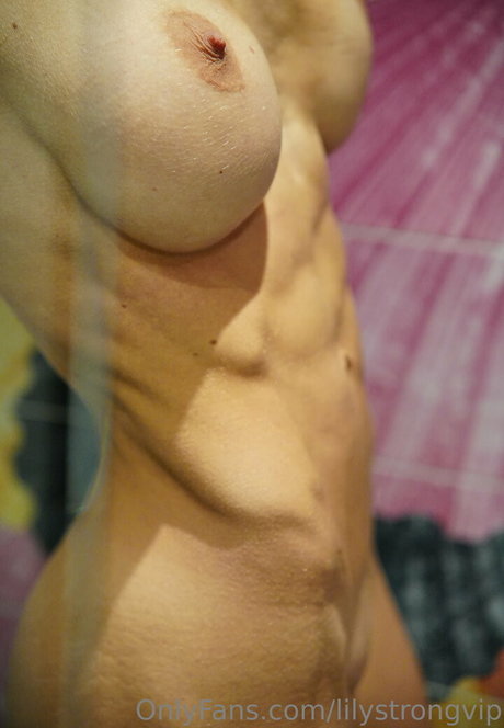 Lily Strong VIP star free photo