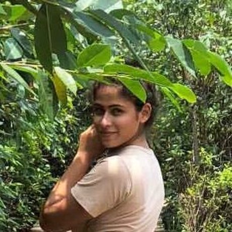 Sandani Fernando hot actress archive