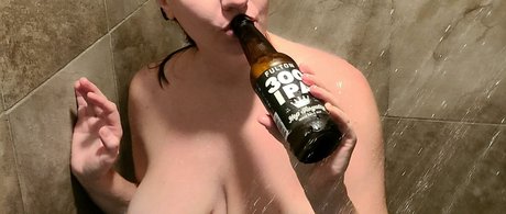 Allie Q model pornographic gallery