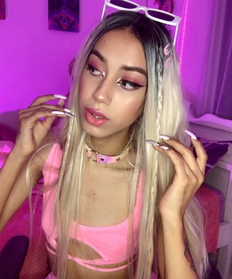 Karoll Valencia hot pornstar picture