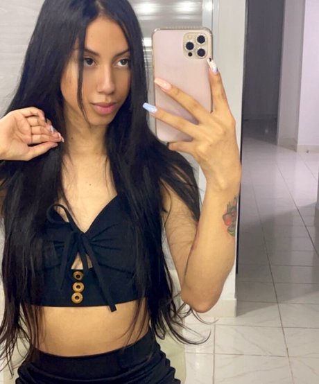 Karoll Valencia pornstar nudes img