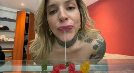 giantess ashley pornstar art gallery