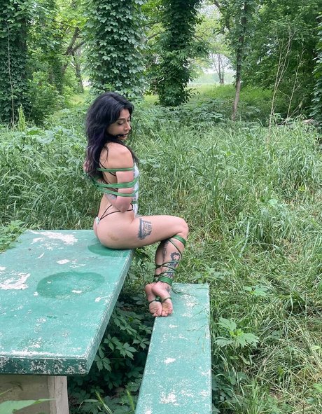 sugarskull bri model naked picture