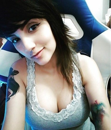 Riyuuka pornstar exclusive image