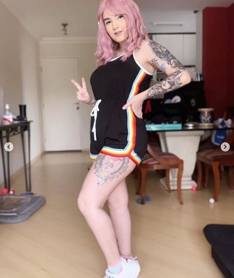 Riyuuka hot model images