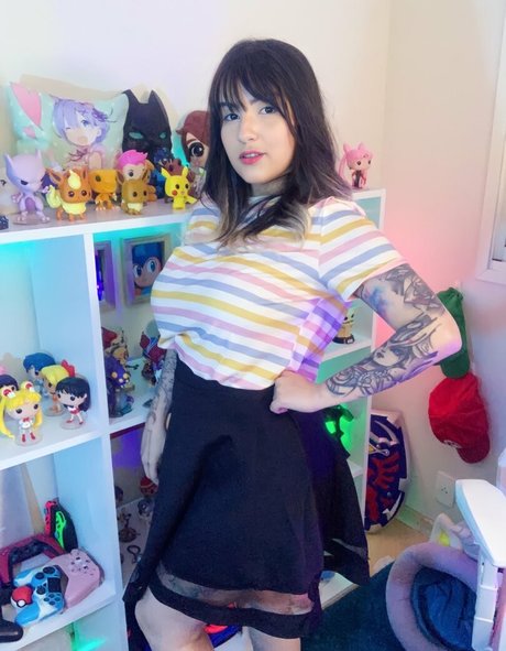 Riyuuka model sexy images