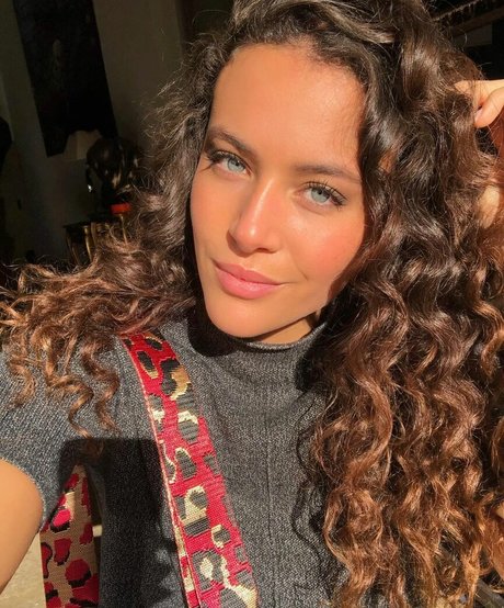 Illana Barry perfect pornstar image