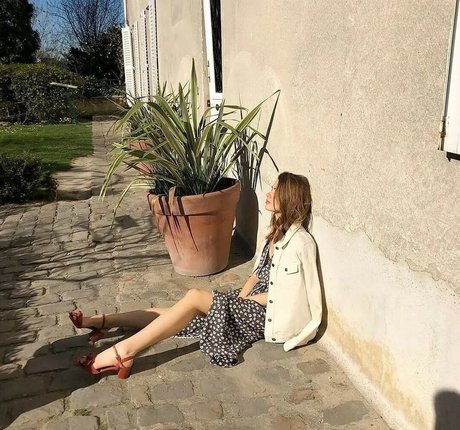 Juliet Searle model top archive